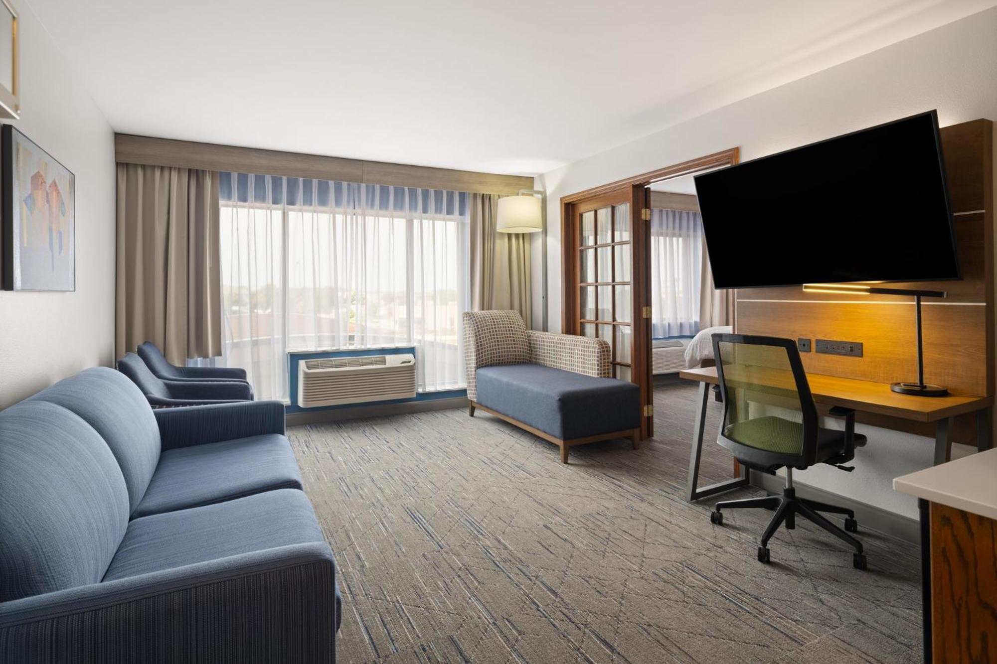 Holiday Inn Express Sheboygan-Kohler / I-43 By Ihg Exterior photo