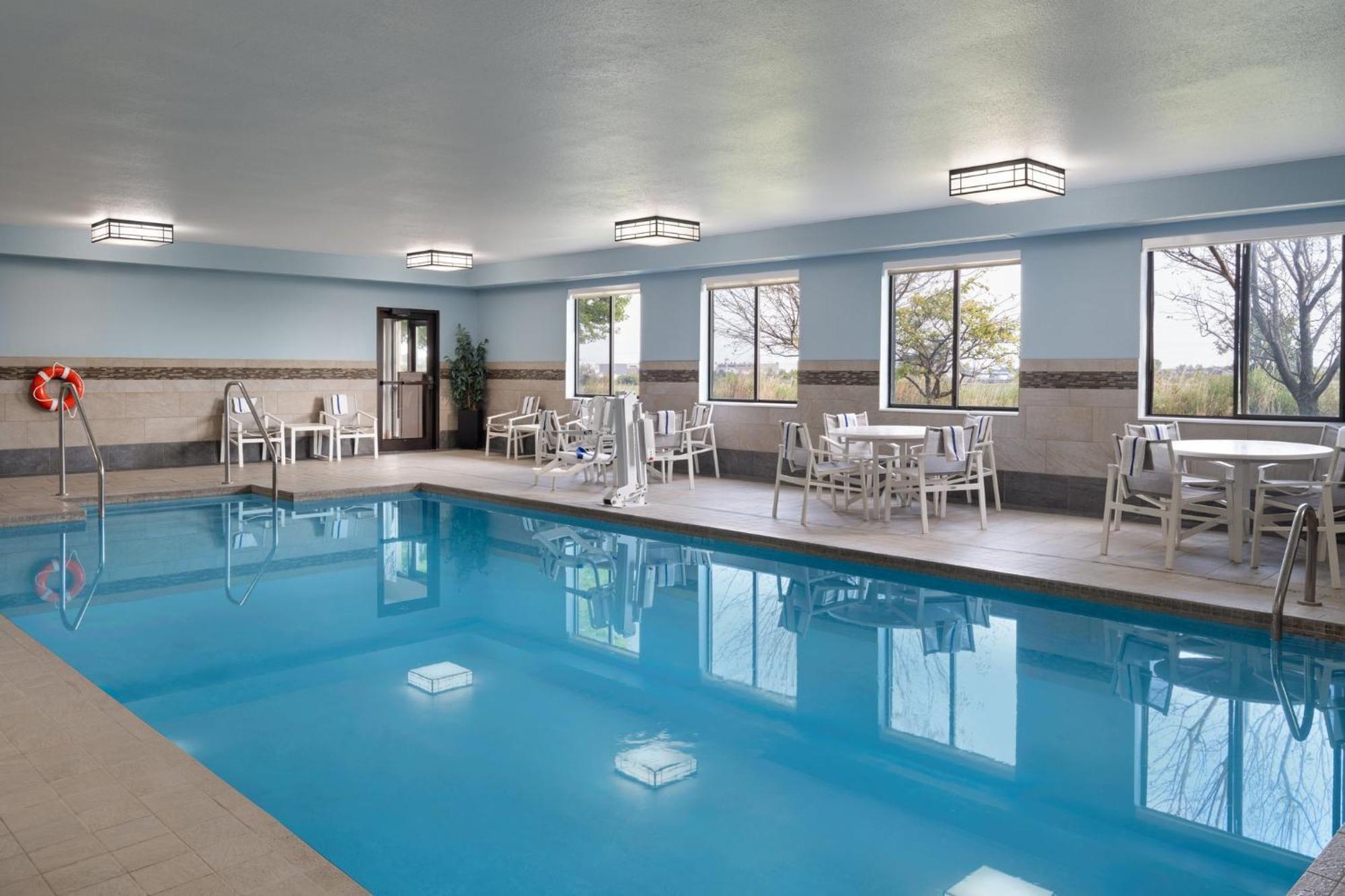 Holiday Inn Express Sheboygan-Kohler / I-43 By Ihg Exterior photo