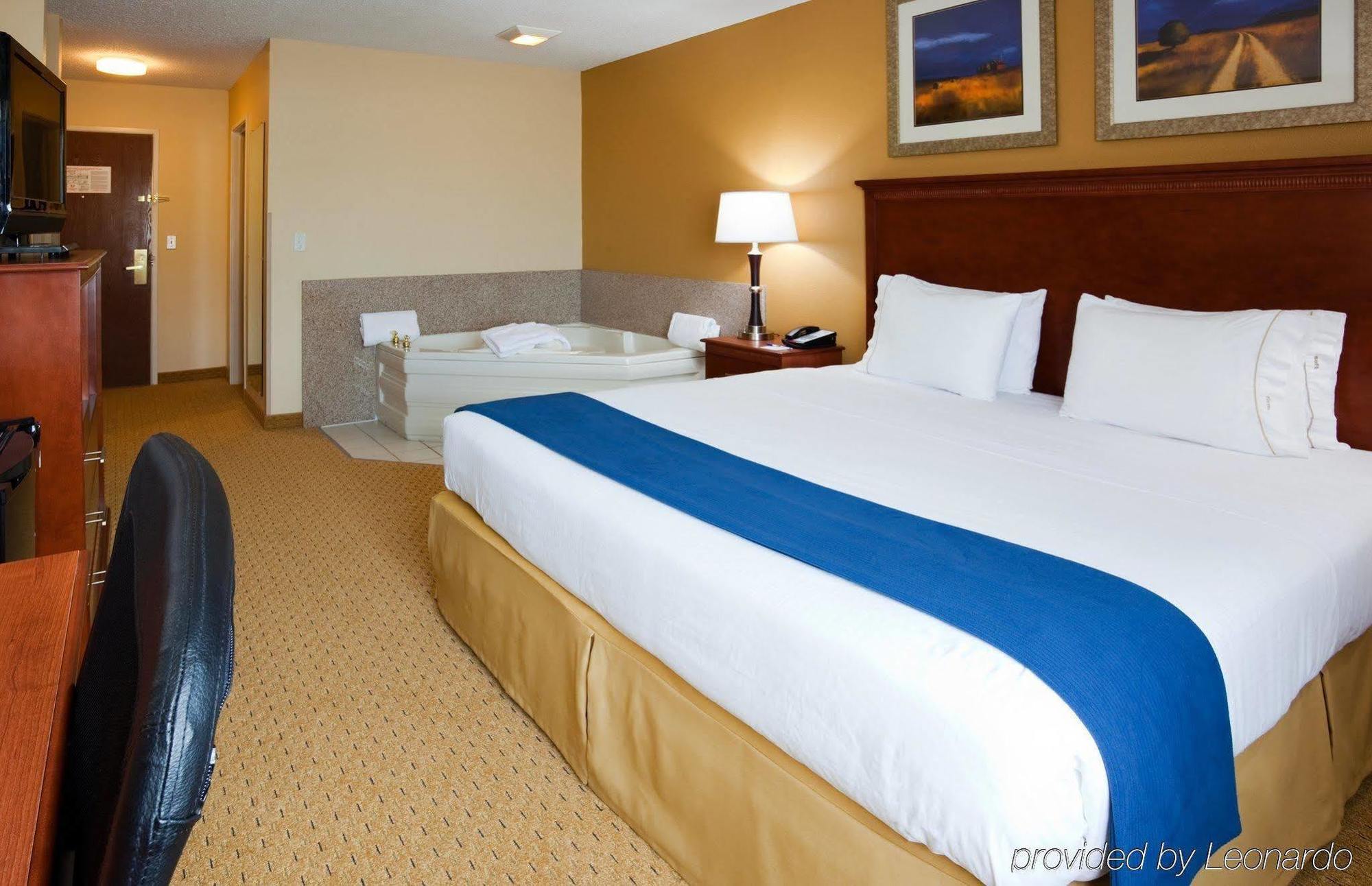 Holiday Inn Express Sheboygan-Kohler / I-43 By Ihg Exterior photo
